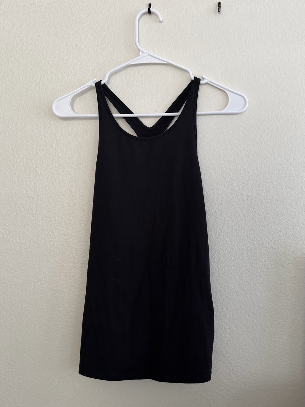 ALO Yoga Black Cross-Back Tank Top